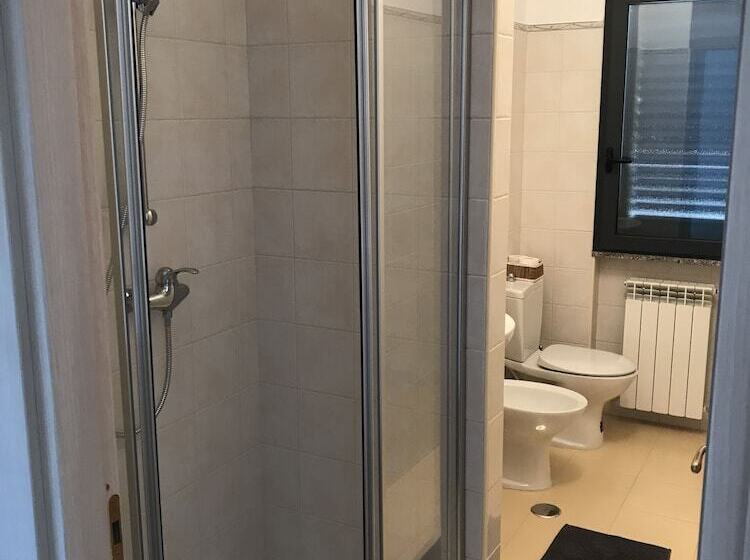 اتاق استاندارد با چشمانداز, Civico 27