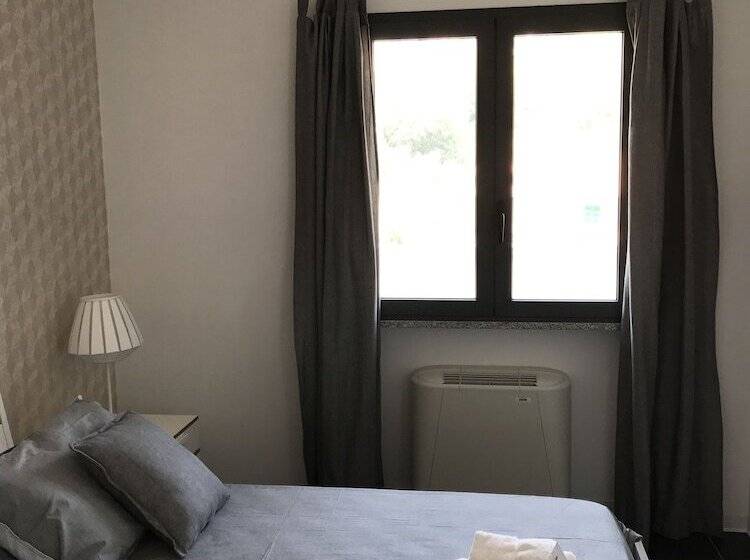 اتاق استاندارد با چشمانداز, Civico 27