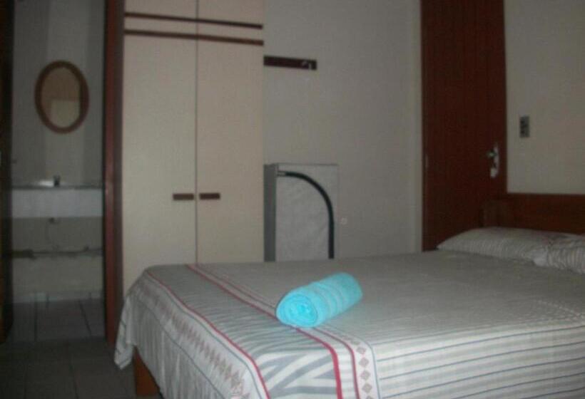 Escritório Estándar, Pousada Residencial Santana