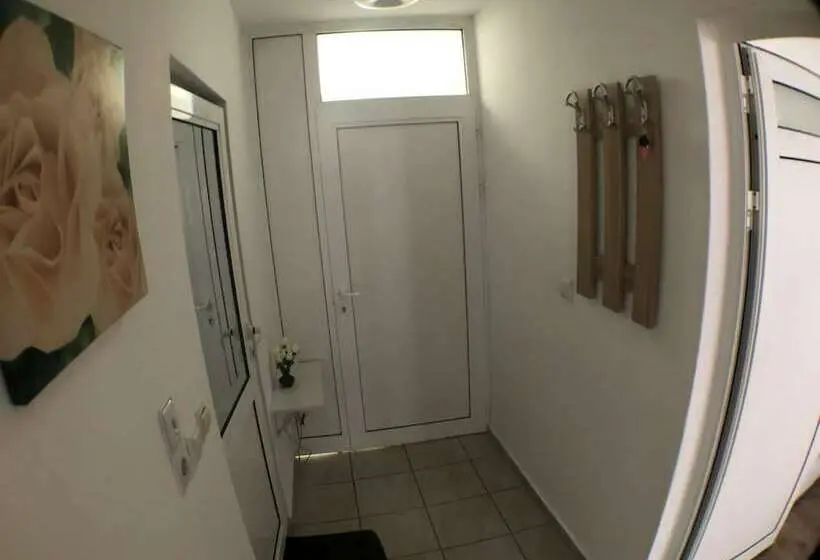 آپارتمان راحتی 1 خوابه, Samuil Apartments