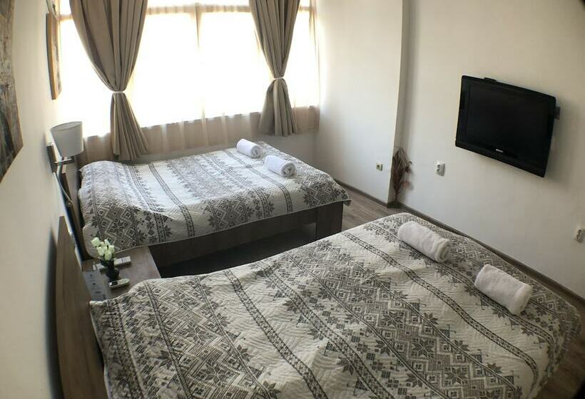 带1个卧室的舒适公寓, Samuil Apartments