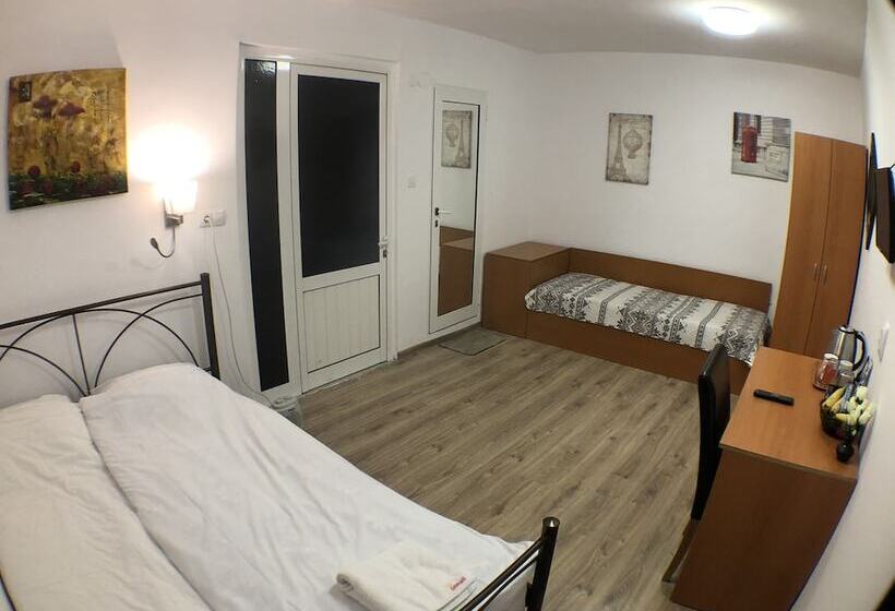 ダブルベッドのベーシックルーム, Samuil Apartments