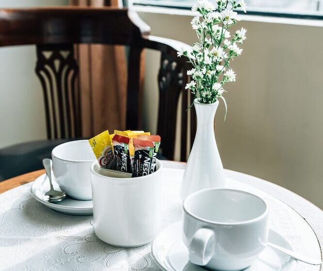 Номер Стандарт, Sinkiat Thani