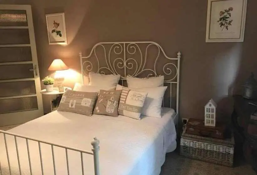 スタンダードルーム, Villa House And Garden B&b