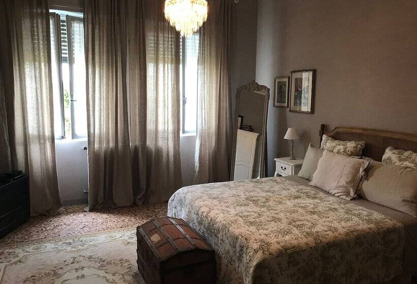 غرفة قياسية مطلّة علي الحديقة, Villa House And Garden B&b