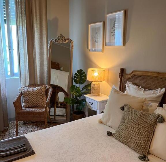 غرفة قياسية مطلّة علي الحديقة, Villa House And Garden B&b