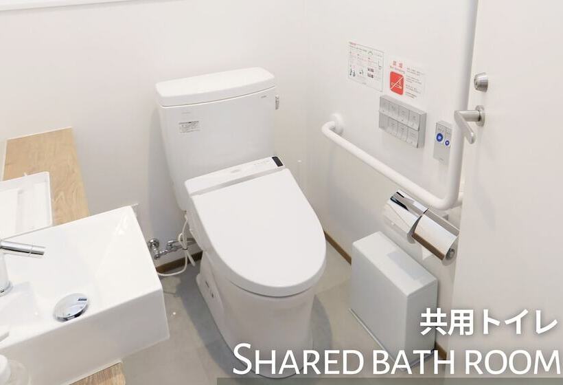 バス共有のスタンダードルーム, Webase Hakata Hostel
