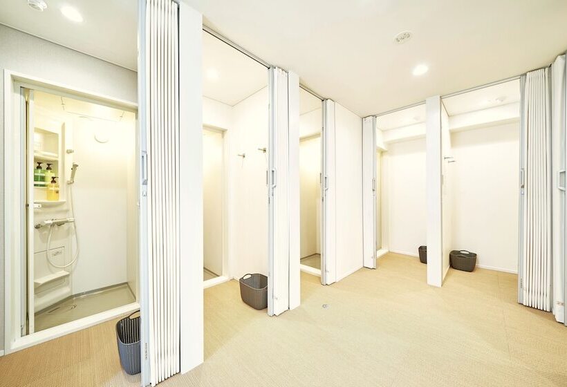 バス共有のスタンダードルーム, Webase Hakata Hostel