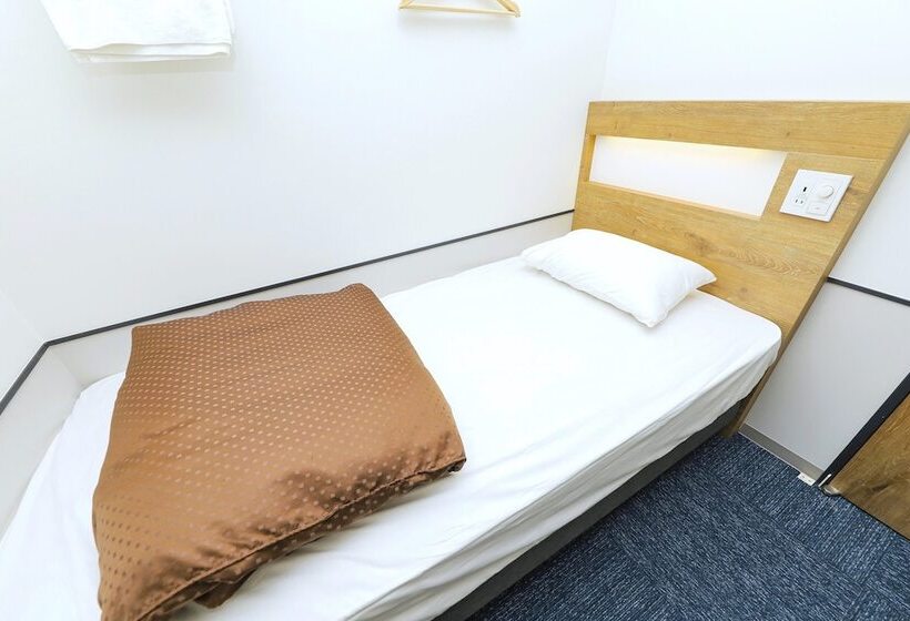 バス共有のスタンダードルーム, Webase Hakata Hostel