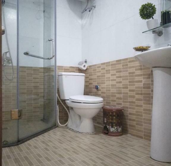 اتاق لوکس, Golden Time Hostel 3