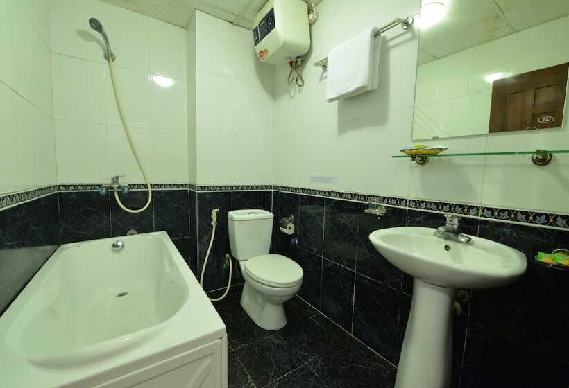 اتاق خانوادگی, Golden Time Hostel 3