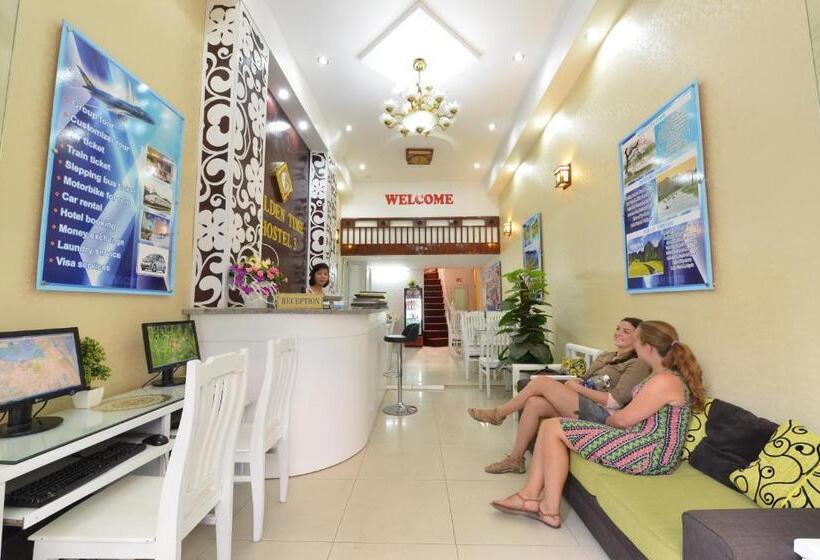 اتاق پایه با سرویس بهداشتی مشترک, Golden Time Hostel 3