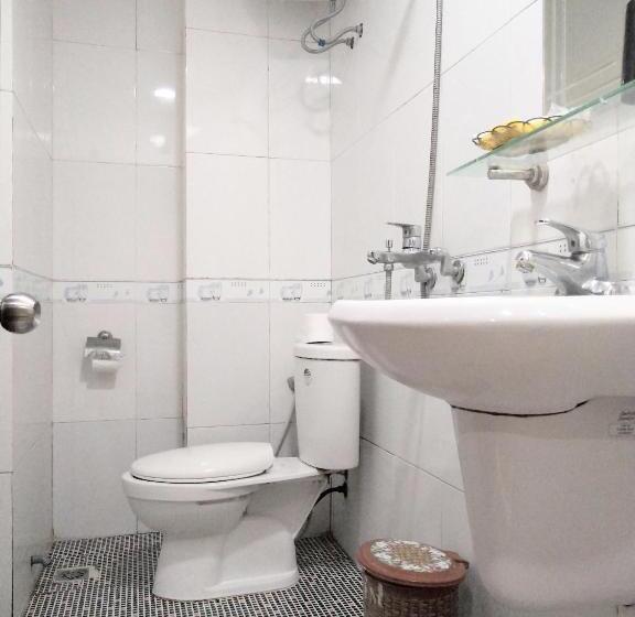 اتاق لوکس, Golden Time Hostel 3