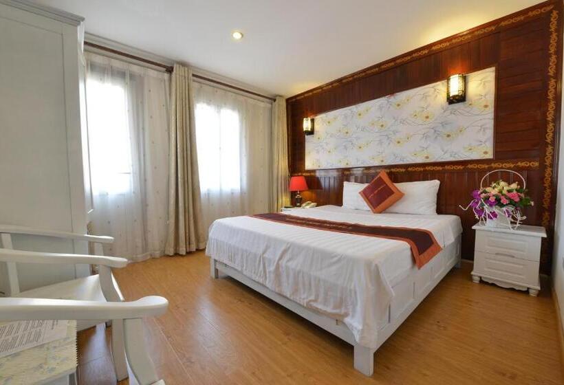 اتاق لوکس, Golden Time Hostel 3