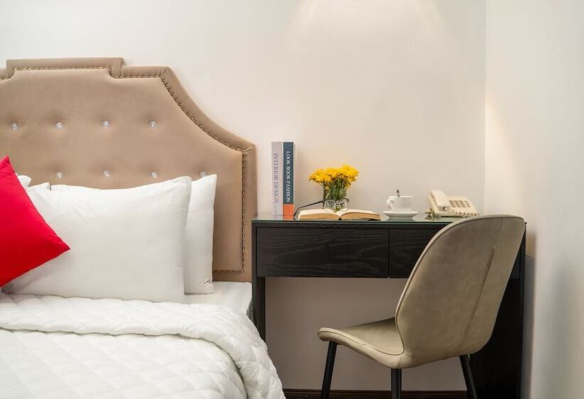 اتاق استاندارد, Golden Time Hostel 3