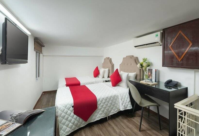 اتاق پایه با سرویس بهداشتی مشترک, Golden Time Hostel 3