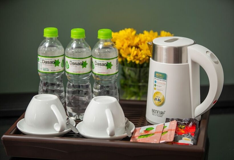 اتاق پایه با سرویس بهداشتی مشترک, Golden Time Hostel 3