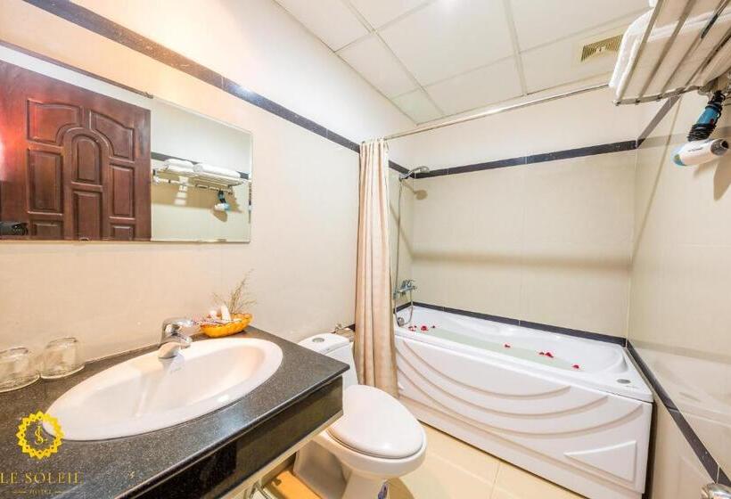 Superior Family Room