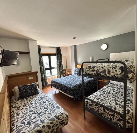 اتاق خانوادگی, Merino