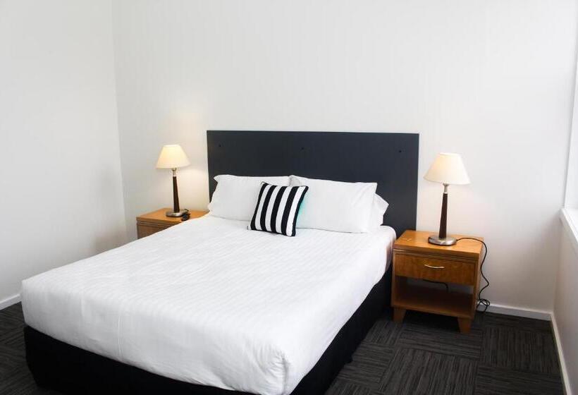 标准间, Crown Central Business District Motel   No Under 18s