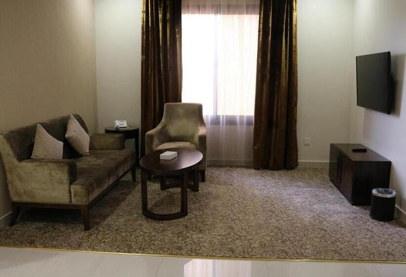 キングサイズベッドのデラックススイート, منزل أبحر للشقق المخدومة Obhor Home Apartments