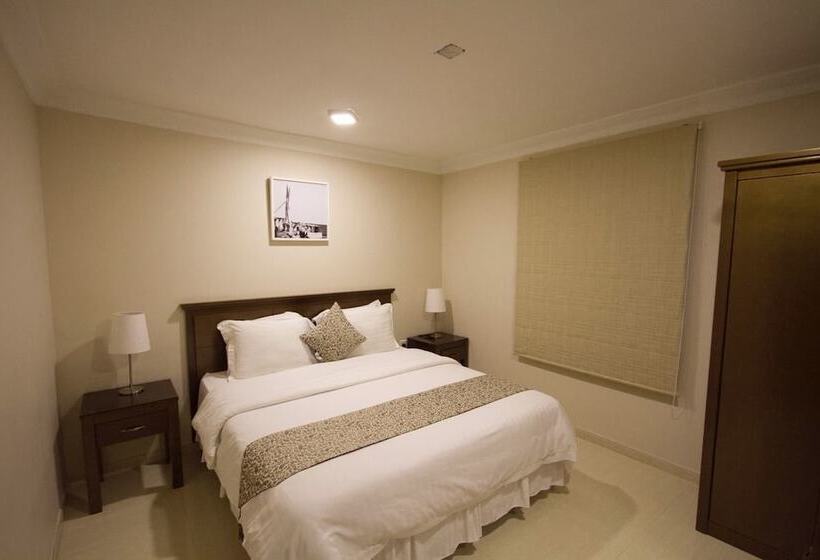 带2个卧室的公寓, Plaza Home