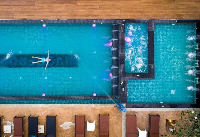 디럭스 패밀리 룸, River Front Krabi