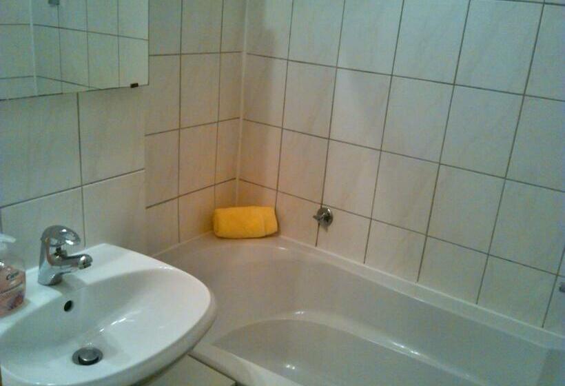 3ベッドルームアパートメント, Sultanias Melanchthon