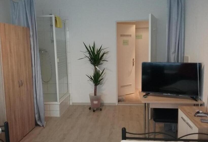 スタンダードルーム, Sultanias Melanchthon