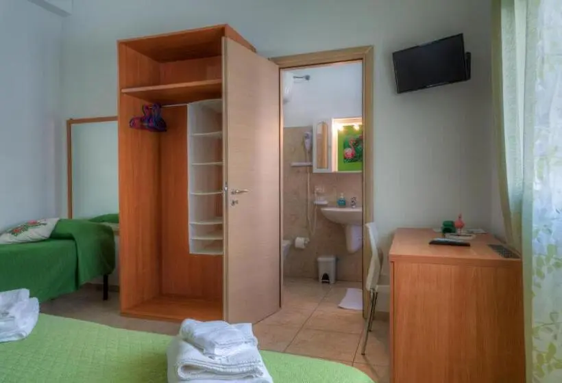 Standard Kolmen Hengen Huone, Aquariumresidence