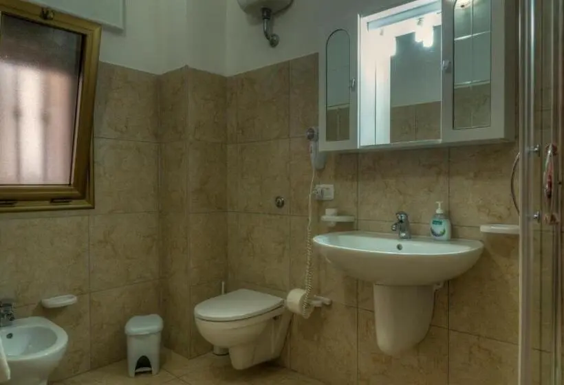 Perhehuone, Aquariumresidence