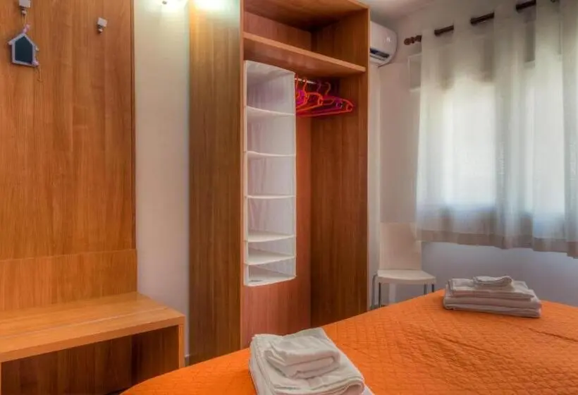 Economy-huone, Aquariumresidence