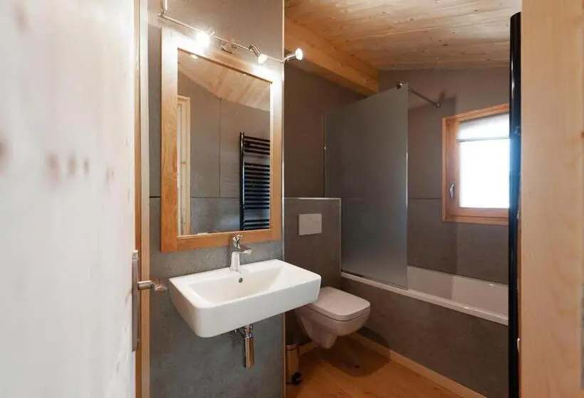 Mökki 1 Makuuhuone, Balcons Du Bettex