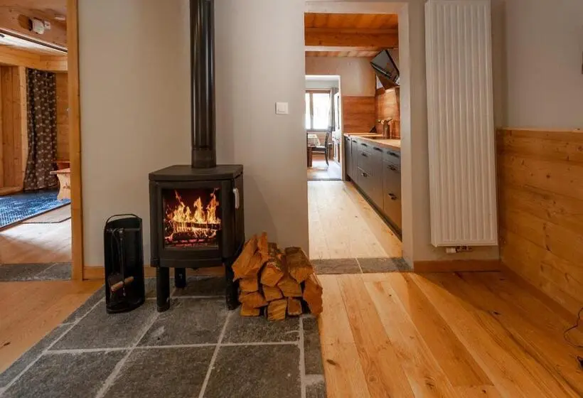 Mökki 1 Makuuhuone, Balcons Du Bettex