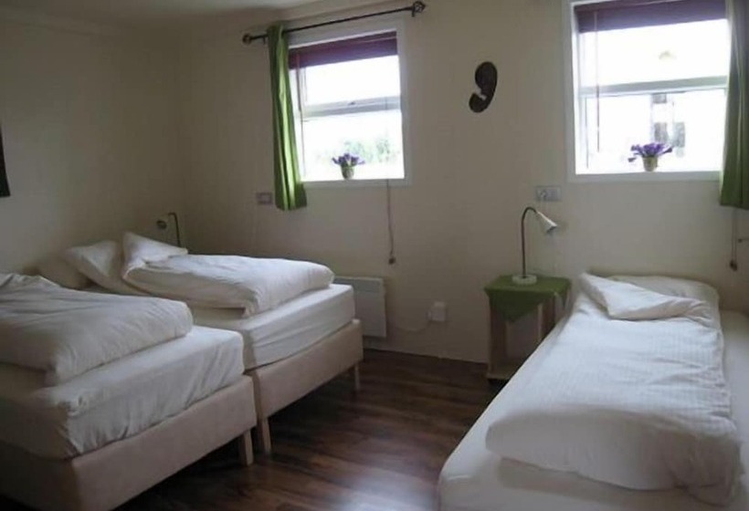 اتاق استاندارد سه تخته با سرویس بهداشتی مشترک, Dilksnes Guesthouse