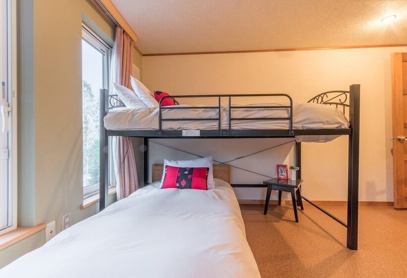 スタンダード４人部屋, Freeride Backpackers Lodge Niseko