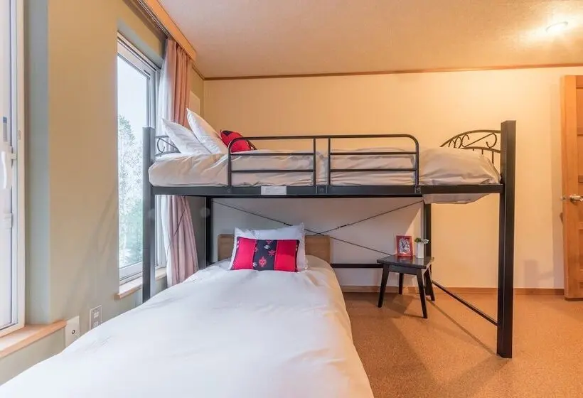 スタンダード4人部屋, Freeride Backpackers Lodge Niseko