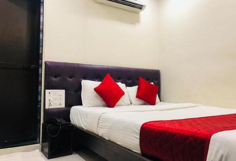 Economy Room, Guest Inn Residency