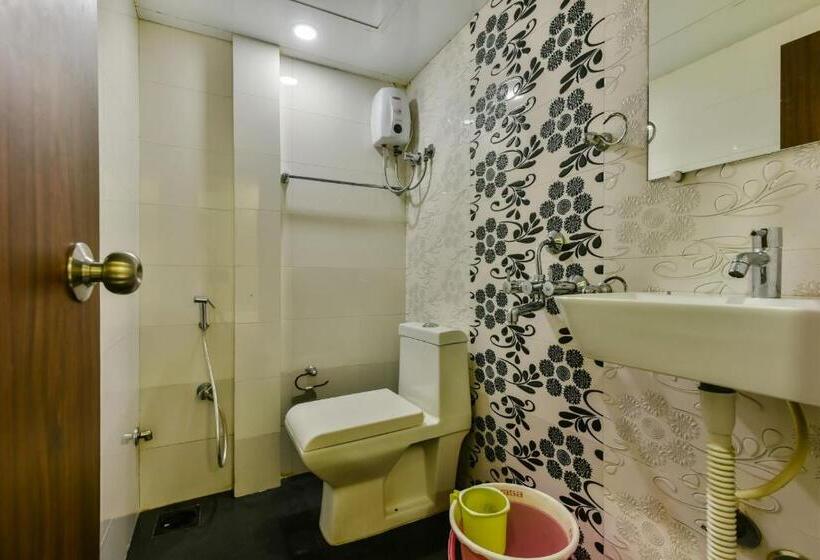 Deluxe Family Room, Guest Inn Residency