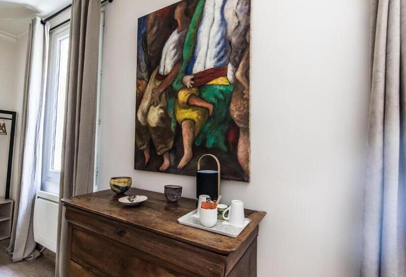 Номер Стандарт, La Demoiselle