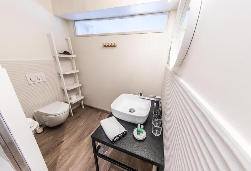 Номер Стандарт Трехместный, La Demoiselle