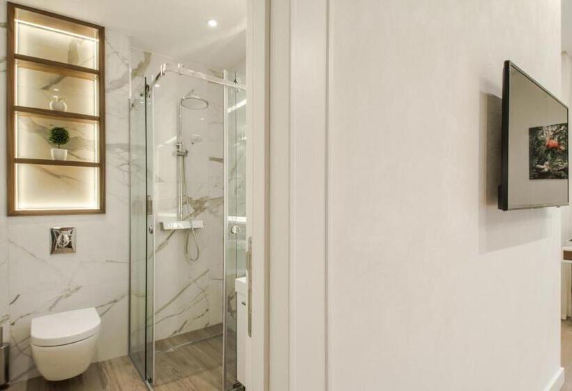 Fyrbädds Superiorrum, Miraval Luxury Rooms