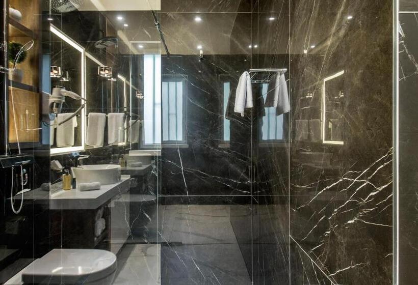 Standardrum King Size Säng, Miraval Luxury Rooms