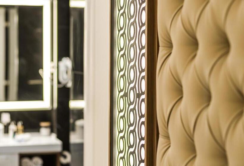 Standardrum King Size Säng, Miraval Luxury Rooms