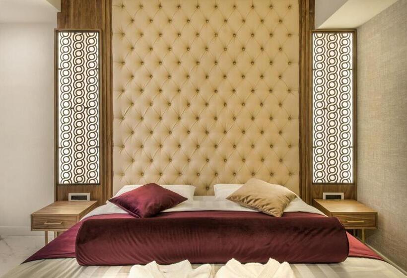 Standardrum King Size Säng, Miraval Luxury Rooms