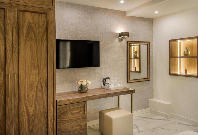 Standardrum King Size Säng, Miraval Luxury Rooms