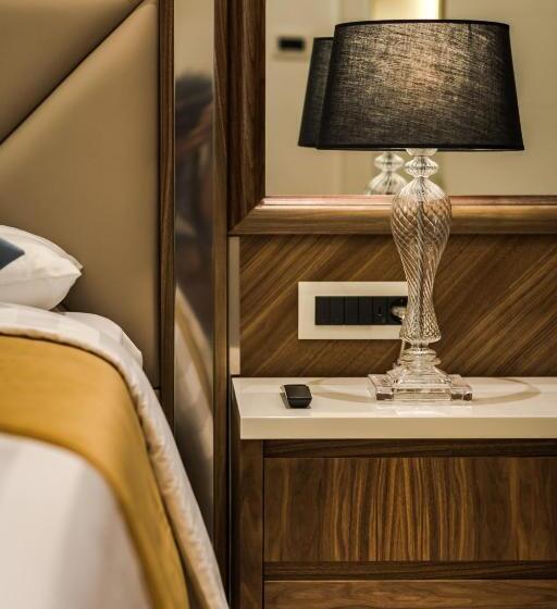 Fyrbädds Superiorrum, Miraval Luxury Rooms