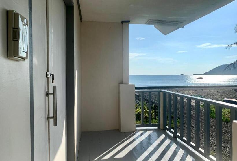 اتاق خانوادگی با چشمانداز دریا, Old Parola Seaside Inn