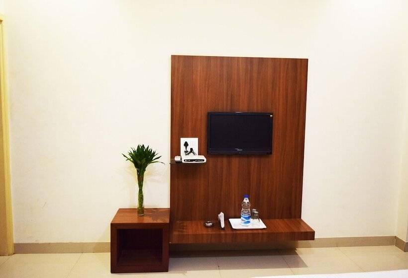 غرفة ديلوكس, Palace