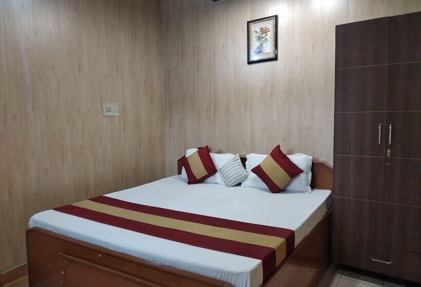 غرفة قياسية, Palace